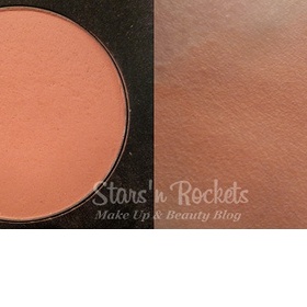 Broskvová/lososová tvářenka