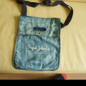 PEPE JEANS - sportovnější taška