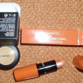 Balíček MAC, korektor + rtěnka