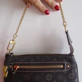 Louis Vuitton Mini pochette accessoires - foto č. 1
