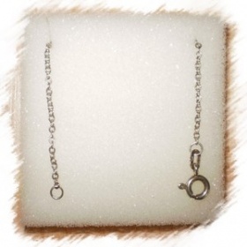 Stříbrný řetízek s placičkama