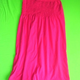 Růžové letní šatky neznáme