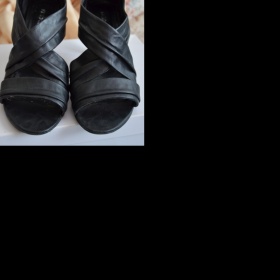 Černé sandálky - Mixer - foto č. 1