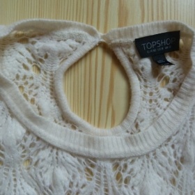 Bílý dírkovaný teplý svetr Topshop