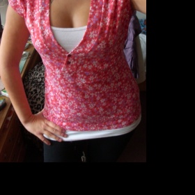 Kytičkovaný topík