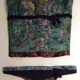 Zelený brokátový korzet a tanga H&M