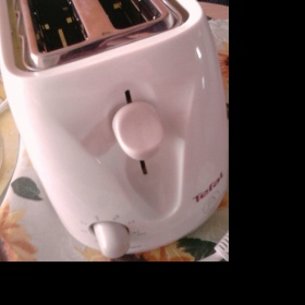 Bílý Topinkovač Tefal