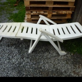 Polohovací zahradní lehátko - foto č. 1