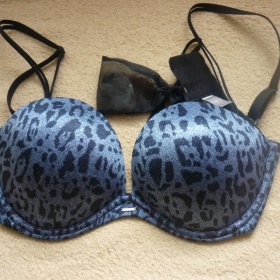 Multiway push up podprsenka Victorias secret 32DD