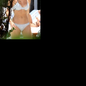 Kde sehnat řetízek k plavkám?