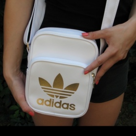 Bílá kabelka crossbody Adidas - foto č. 1