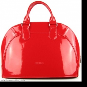 Červená lakovaná kabelka stylu Alma - foto č. 1