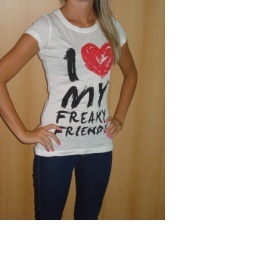 Tričko bílé s potiskem Bershka