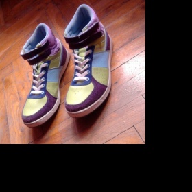 Kotníkové boty Nylon Red z CCC - foto č. 1