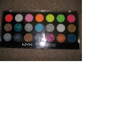Nyx - max paleta stínu - foto č. 1