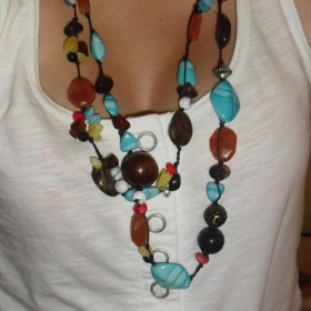 Barevný náhrdelník