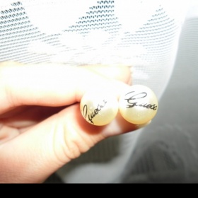 Guess perlové naušnice - větší