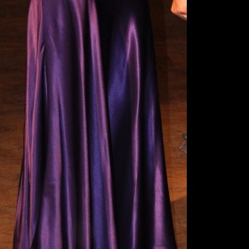 Temně fialové večerní šaty Cinderella - foto č. 1