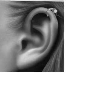 Jakou zvolit velikost piercingu do ušní chrupavky helixu