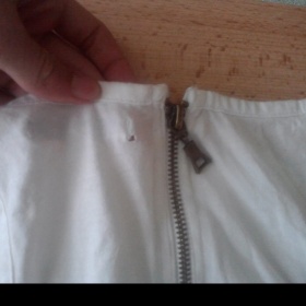 Bílé tílko Paříž Gate