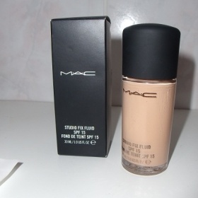 MAC - Studio Fix Fluid make up odtien NW18
