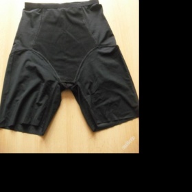 Černé zeštíhlující vysoké kalhotky z FaF