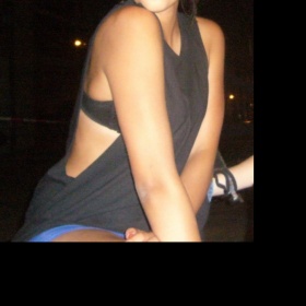 Tričko s bočním rozparkem