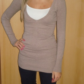 Svetřík hnědo - béžový s výstřihem  Tally Weijl - foto č. 1