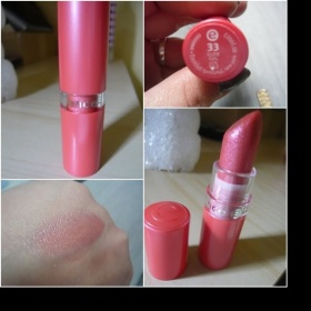 Rtěnka jako Glam Girl od Essence