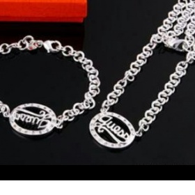 Náramek a řetízek Guess