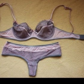 Růžovo - šedá soupravička Takko - foto č. 1