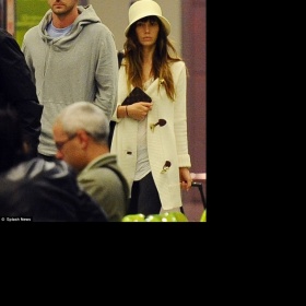 Kde sehnat svetr jako má Jessica Biel?