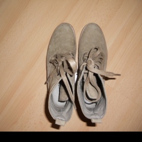 Světle hnědé kotníčkové boty Deichman - foto č. 1