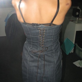 Šaty Amisu Džínové