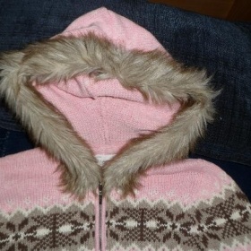 Růžový svetr Aéropostale s kožešinkou