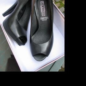 Kožené černé lodičky Deichmann 5th Avenue