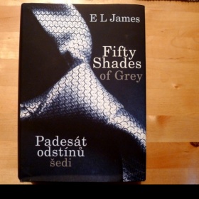 Padesát odstínů šedi
