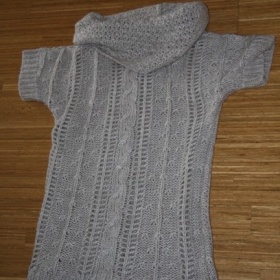 Béžový svetřík Orsay