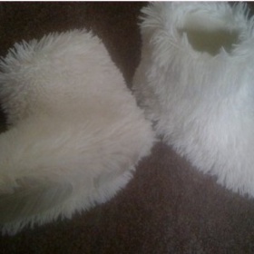 Bílé chlupaté papuče Etam - foto č. 1