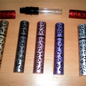 Barevné flakonky na parfémy - foto č. 1