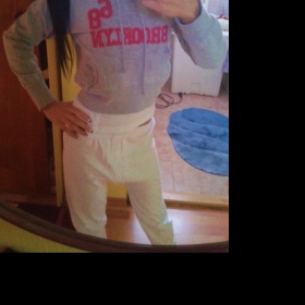 Šedo růžová mikina do pasu