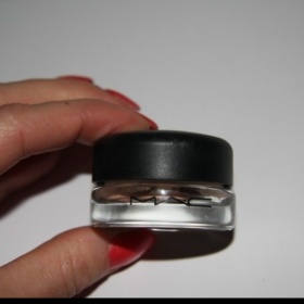 Báze - stíny bare study MAC