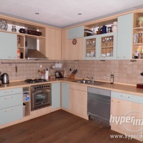 Čím a jak polepit nebo nabarvit kuchyňskou linku?