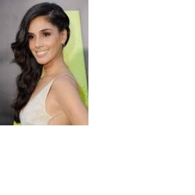 Vlasy sčesané na jednu stranu