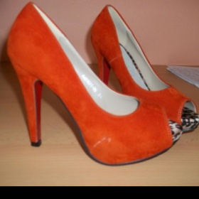 Červeno - oranžové lodičky semiš