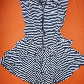 Černobílé šaty Fishbone - foto č. 1