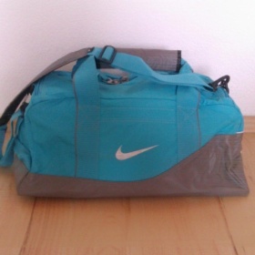 Tyrkysová sportovní taška Nike