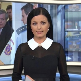 Kde sehnat šaty moderátorky  Anety Savarové