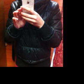 Černá zimní bunda s úplety