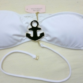 Bílé Plavky victoria secret vrchní díl